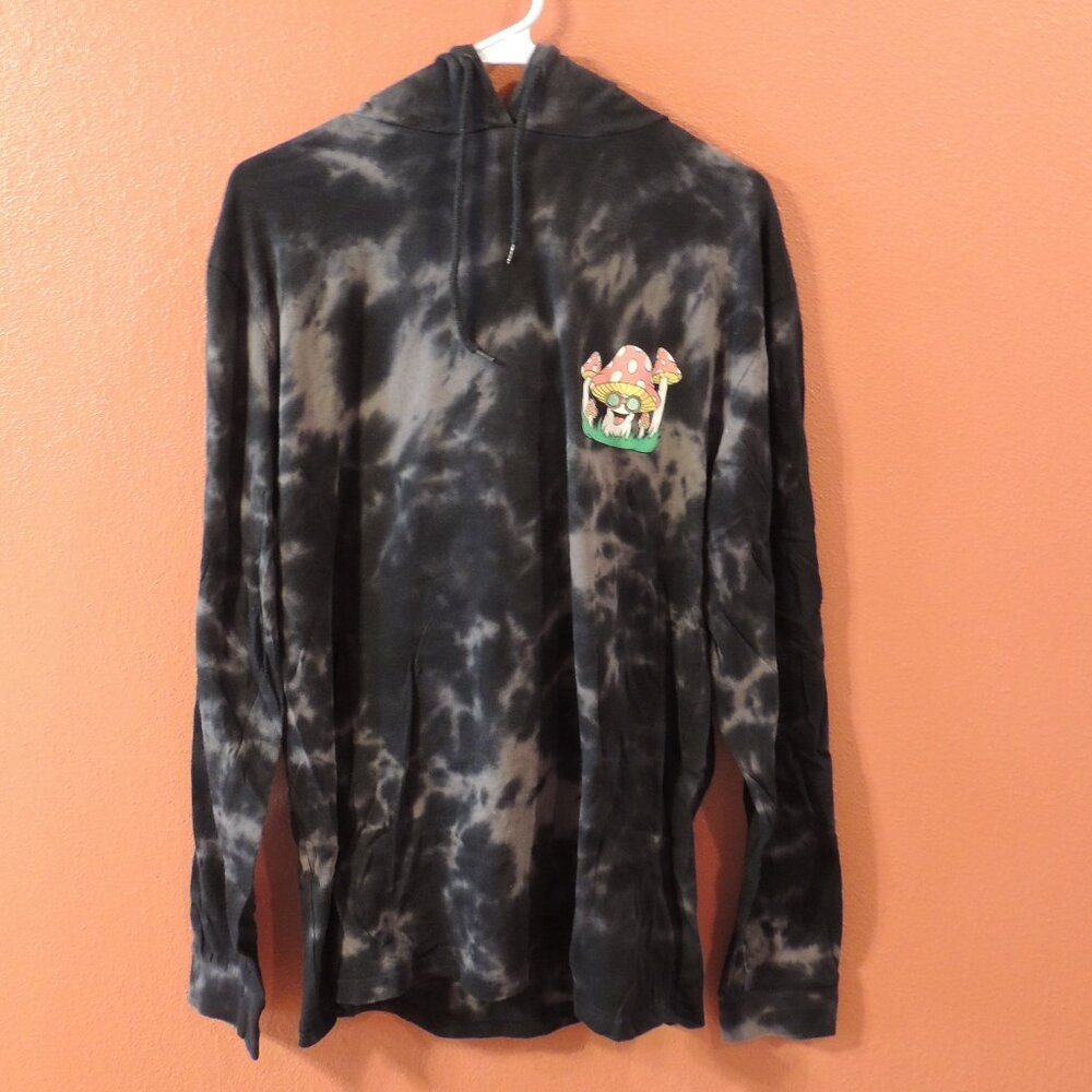 Mushroom Shirt Eighty Eight Brand Woman Medium Black Red Green Hooded Shirt